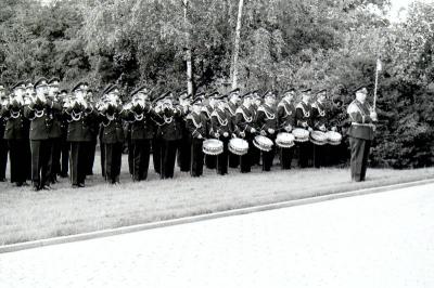 Traditionelles Ständchen am St. Antonius Altenpflegeheim. Schützenfest Langenberg am 16.07.1971